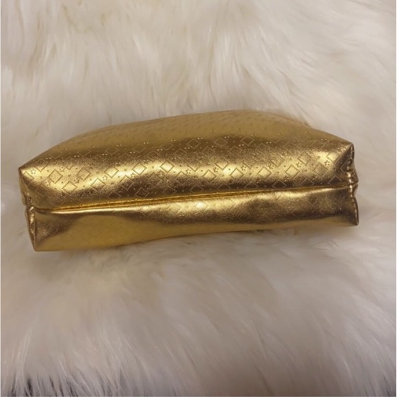 Authentic YSL clutch / crossbody with dust bag Set New without tags 🎁 - Picture 8 of 16